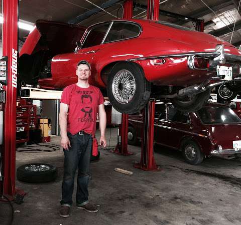 Red Bearing Automotive Service & Restoration